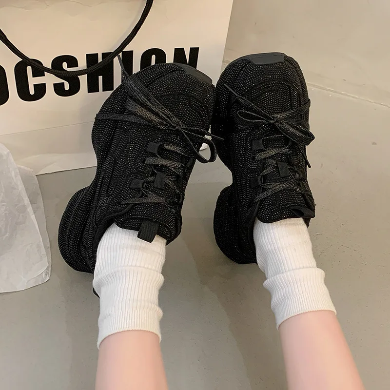 Chaussures de papa pour femmes - Bandage avis et prix